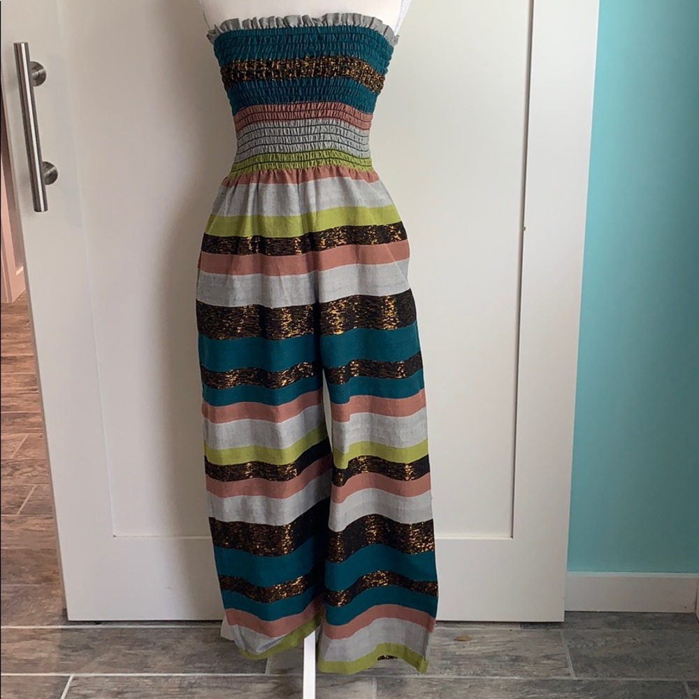 Strapless stripped jumper with pockets